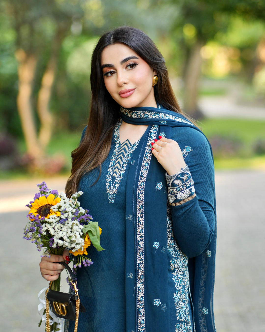 Coeur - Stitched 3 Piece Embroidered Lawn