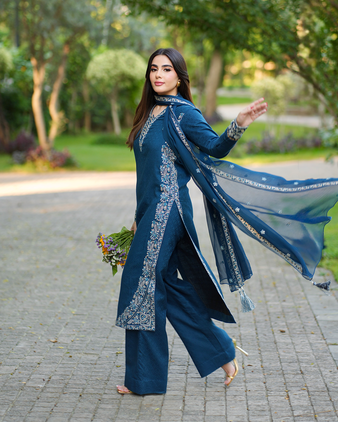 Coeur - Stitched 3 Piece Embroidered Lawn